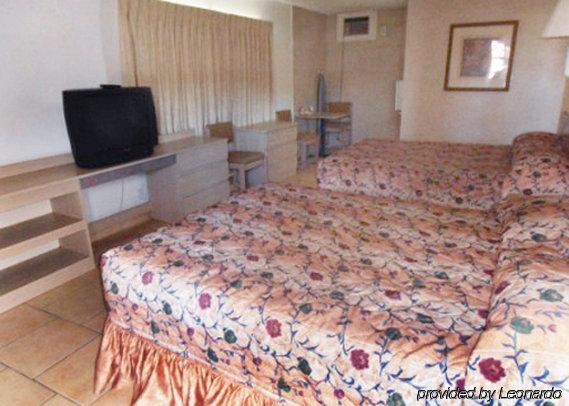 Rodeway Inn Лас-Вегас Экстерьер фото